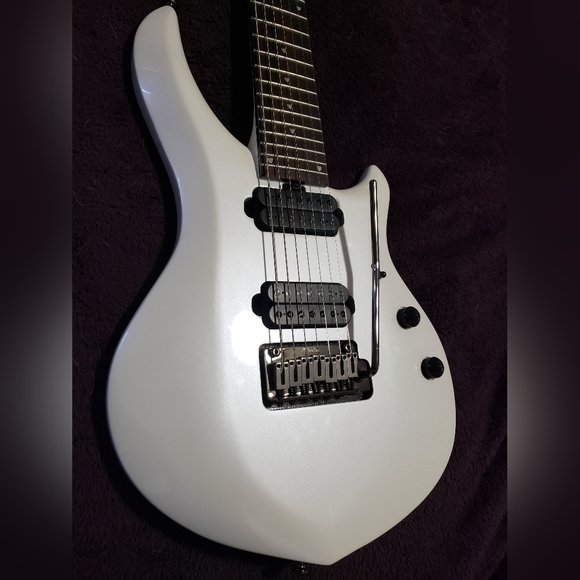 Sterling JP Majesty Music Man 7-string (John Petrucci) signature series - Picture 5 of 8